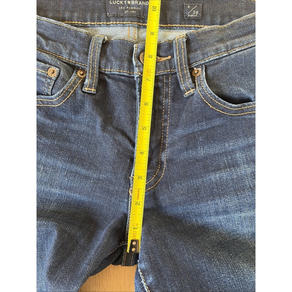 LUCKY BRAND Sweet Straight Mid Rise Women's Jeans Size 6/28 Blue Raw Hem Denim - Picture 4 of 9